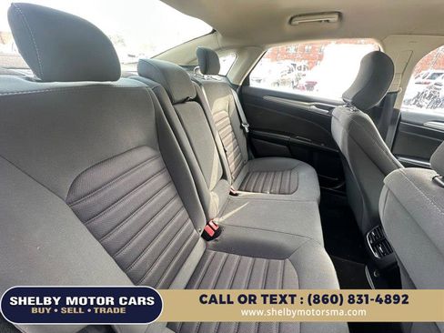 Used 2019 Ford Fusion SE image 14
