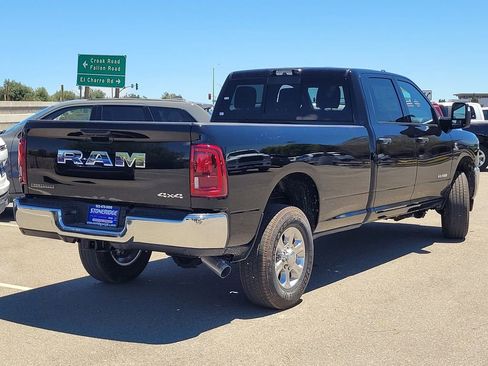 New 2025 RAM 2500 Big Horn AWD/4WD image 3