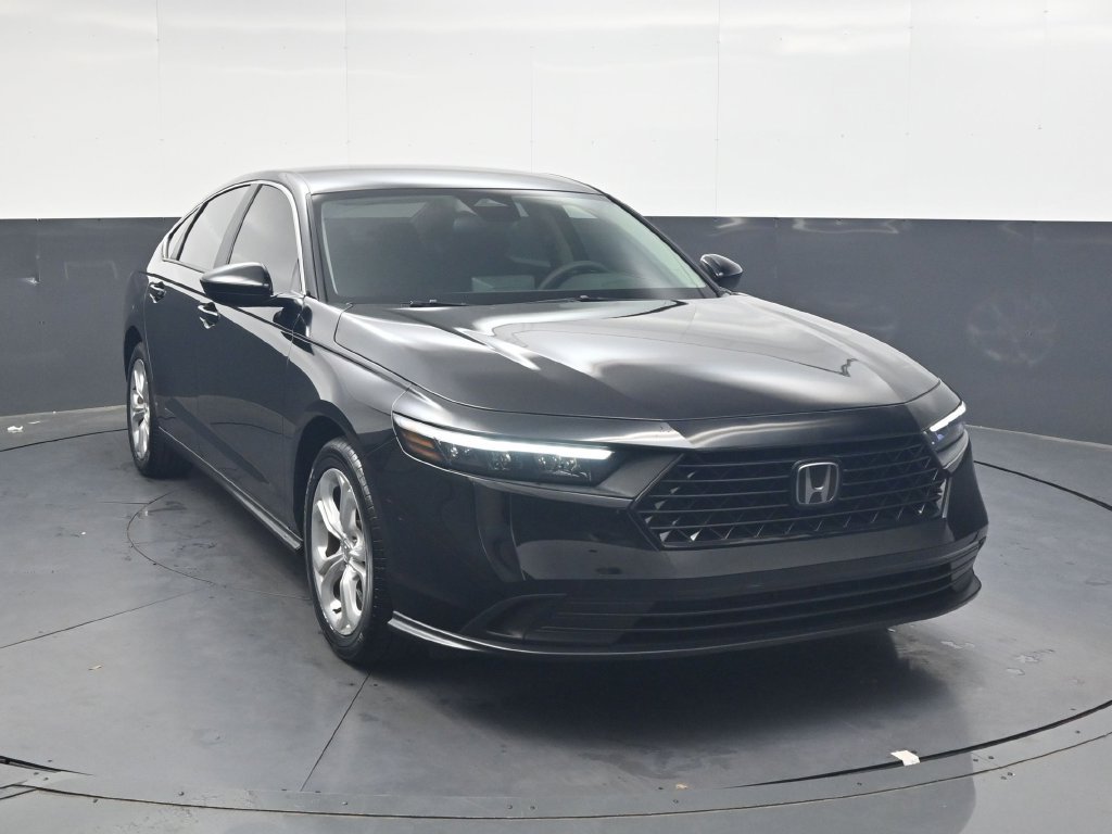 Used 2023 Honda Accord LX image 2