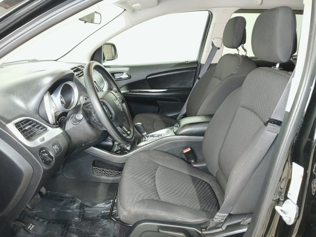 Used 2017 Dodge Journey SE w/ Flexible Seating Group FWD image 10