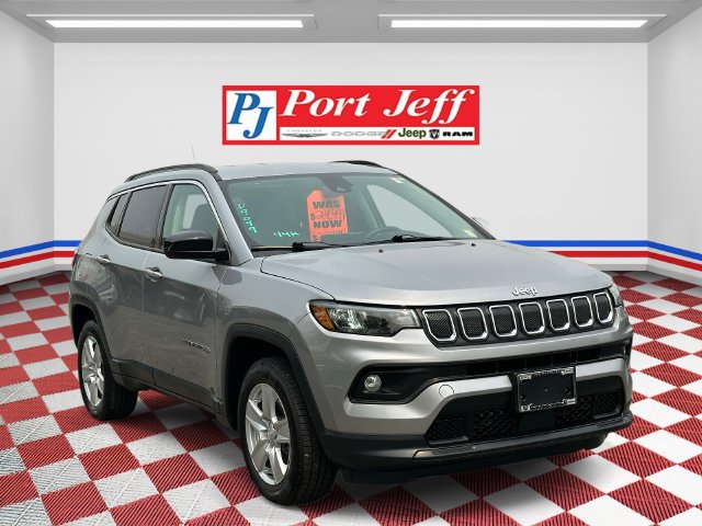 Certified 2022 Jeep Compass Latitude AWD/4WD image 2