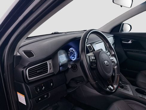Used 2017 Kia Niro EX image 23