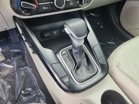 Used 2022 Kia Soul LX FWD image 21