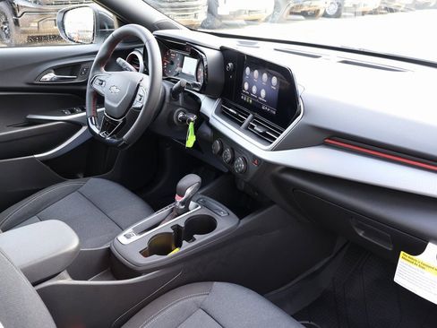 New 2026 Chevrolet Trax RS w/ Sunroof Package image 33