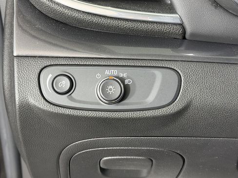 Used 2020 Buick Encore Preferred w/ Safety Package image 25