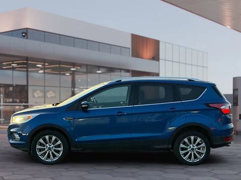 Used 2017 Ford Escape Titanium w/ Equipment Group 301A AWD/4WD image 4