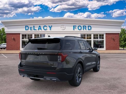 New 2026 Ford Explorer Active w/ Active Comfort Package AWD/4WD image 8