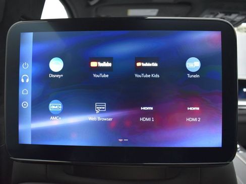 Certified 2026 Cadillac Escalade ESV V AWD/4WD image 24