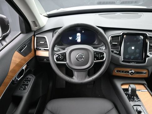 New 2025 Volvo XC90 B6 Plus w/ Protection Package Premier AWD/4WD image 19