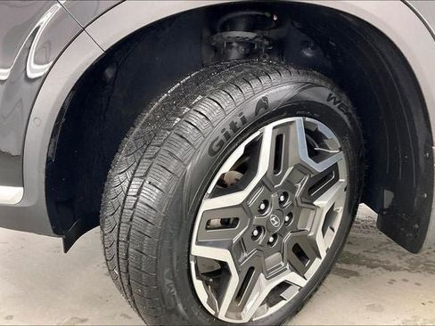 Certified 2023 Hyundai Santa Fe Limited AWD/4WD image 32