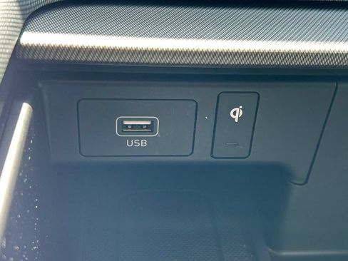 Used 2023 Hyundai Palisade SEL w/ Premium Package FWD image 32