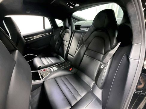 Used 2019 Porsche Panamera GTS image 29