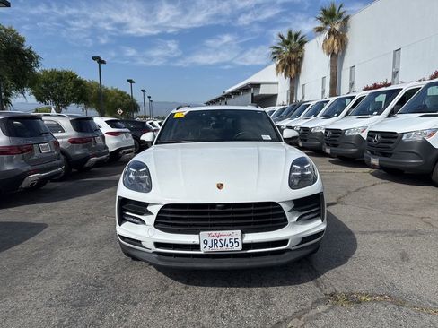 Used 2021 Porsche Macan AWD/4WD image 2
