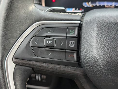 Used 2023 Jeep Grand Cherokee Limited RWD image 20