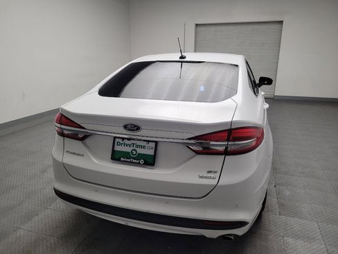 Used 2017 Ford Fusion SE w/ Fusion SE Technology Package image 7