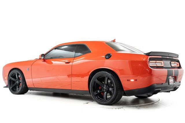 Used 2017 Dodge Challenger SRT Hellcat RWD image 10