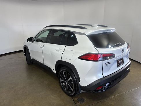 Used 2024 Toyota Corolla Cross AWD Hybrid w/ Convenience Package image 12