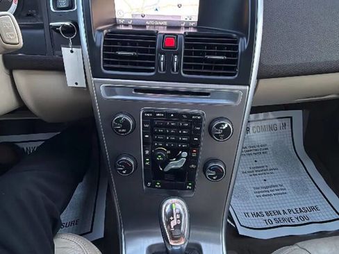 Used 2013 Volvo XC60 T6 image 15