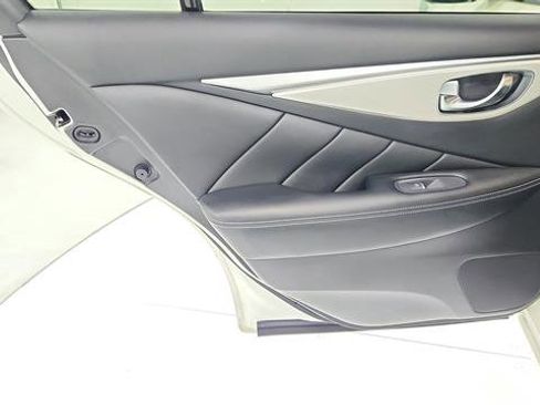 Used 2021 INFINITI Q50 Luxe image 22