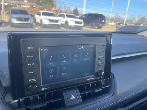 Used 2020 Toyota RAV4 XLE image 44