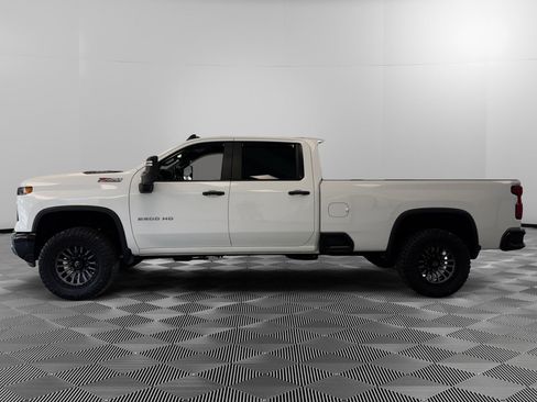 Used 2024 Chevrolet Silverado 2500 Custom w/ Custom Value Package AWD/4WD image 5