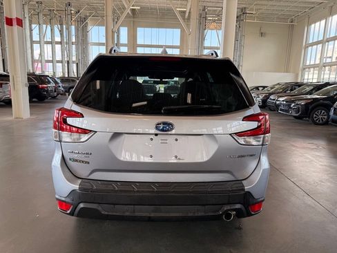 Certified 2022 Subaru Forester Limited AWD/4WD image 4