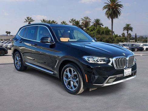 Used 2024 BMW X3 sDrive30i w/ Premium Package image 3
