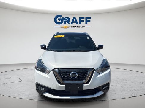 Used 2020 Nissan Kicks SR FWD image 12