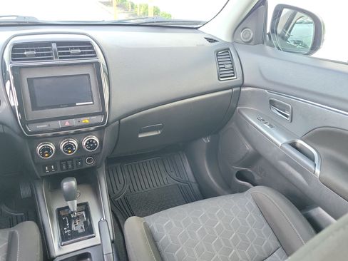 Used 2021 Mitsubishi Outlander Sport SE FWD image 20