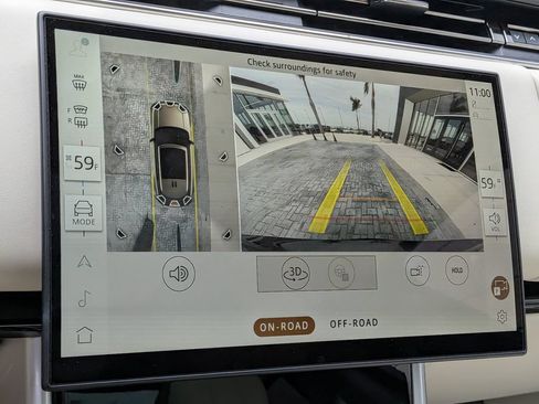 Certified 2025 Land Rover Range Rover SE AWD/4WD image 24
