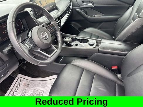 Used 2024 Nissan Rogue SL image 10