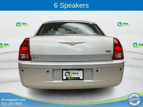 Used 2006 Chrysler 300 Touring image 6