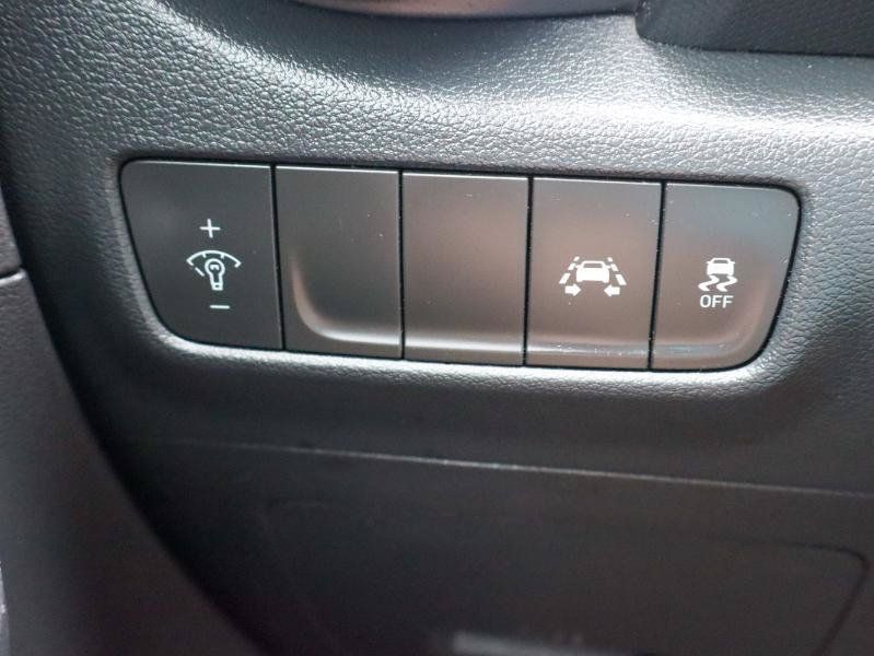 Used 2020 Hyundai Kona SE w/ Cargo Package FWD image 21