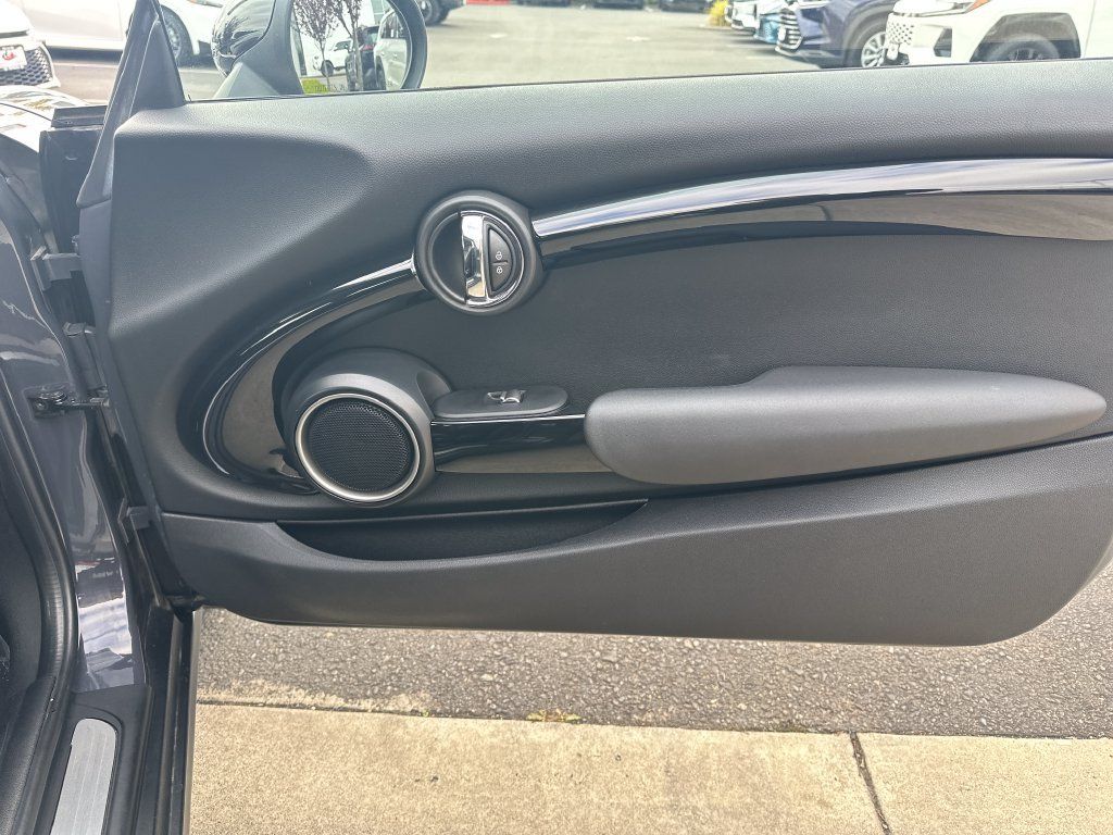 Used 2014 MINI Cooper S FWD image 15