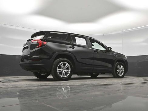 Used 2024 GMC Terrain SLE AWD/4WD image 40