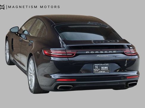 Used 2018 Porsche Panamera 4 image 7