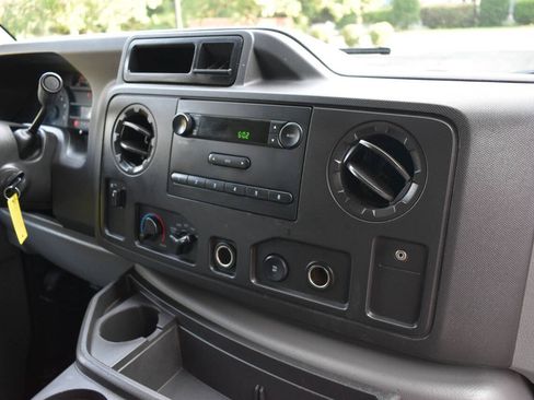 Used 2014 Ford E-350 and Econoline 350 Super Duty RWD image 23