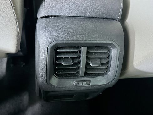 Used 2024 Volkswagen Tiguan S image 27