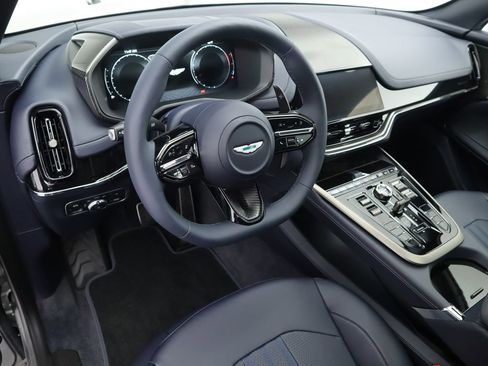 New 2026 Aston Martin DBX 707 image 9