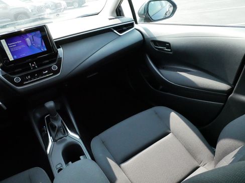 Used 2026 Toyota Corolla LE FWD image 11