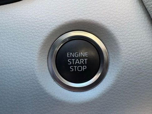 Used 2024 Toyota Corolla SE image 21