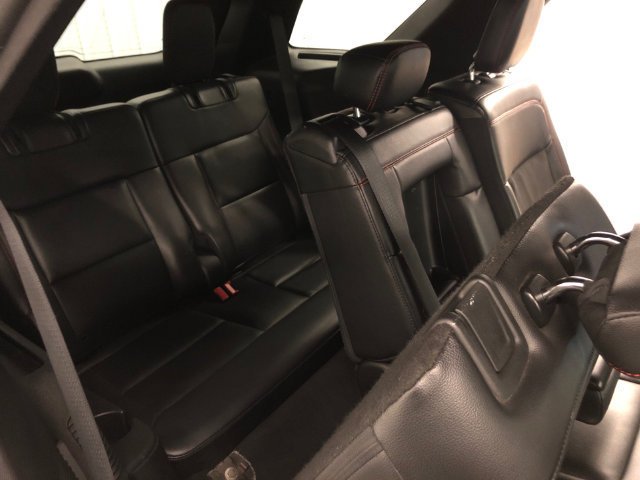 Used 2023 Ford Explorer ST-Line AWD/4WD image 33