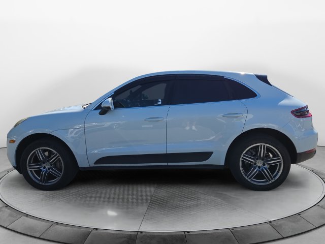 Used 2017 Porsche Macan S AWD/4WD image 2