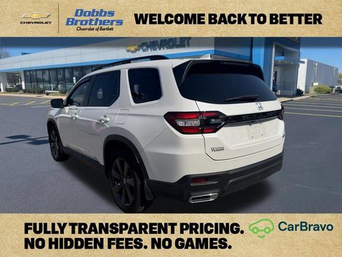 Used 2025 Honda Pilot Sport image 5