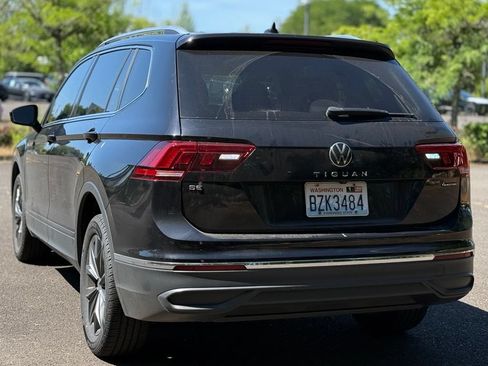 Used 2022 Volkswagen Tiguan SE AWD/4WD image 3