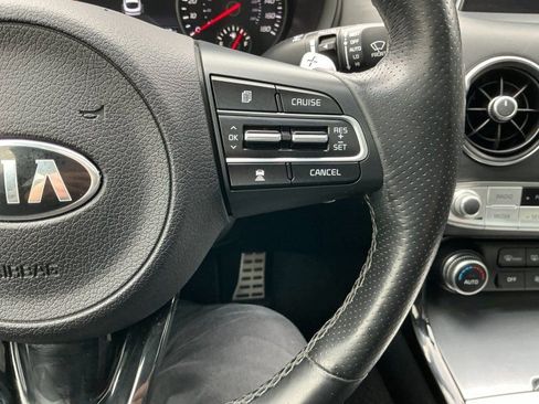 Used 2020 Kia Stinger GT2 image 18