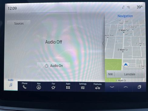 Certified 2023 Ford F150 Lariat w/ Equipment Group 502A High image 27