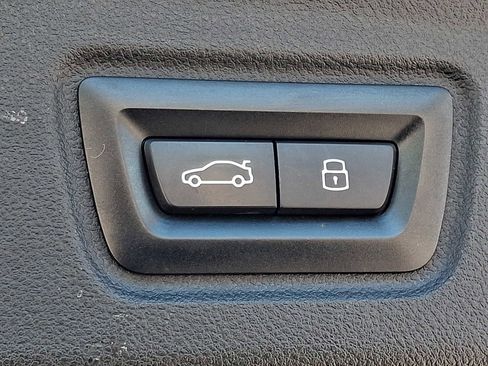 Certified 2023 BMW i4 eDrive35 RWD image 30