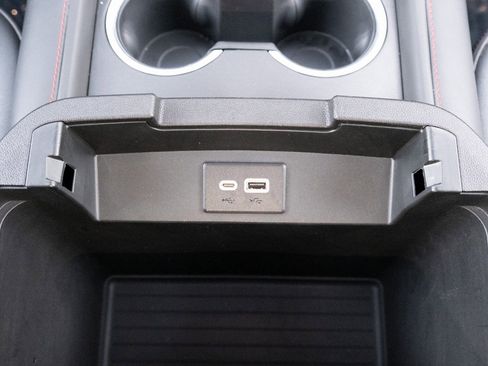 Used 2023 Chevrolet Tahoe RST image 9