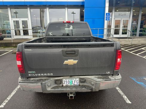 Used 2011 Chevrolet Silverado 1500 LS image 4